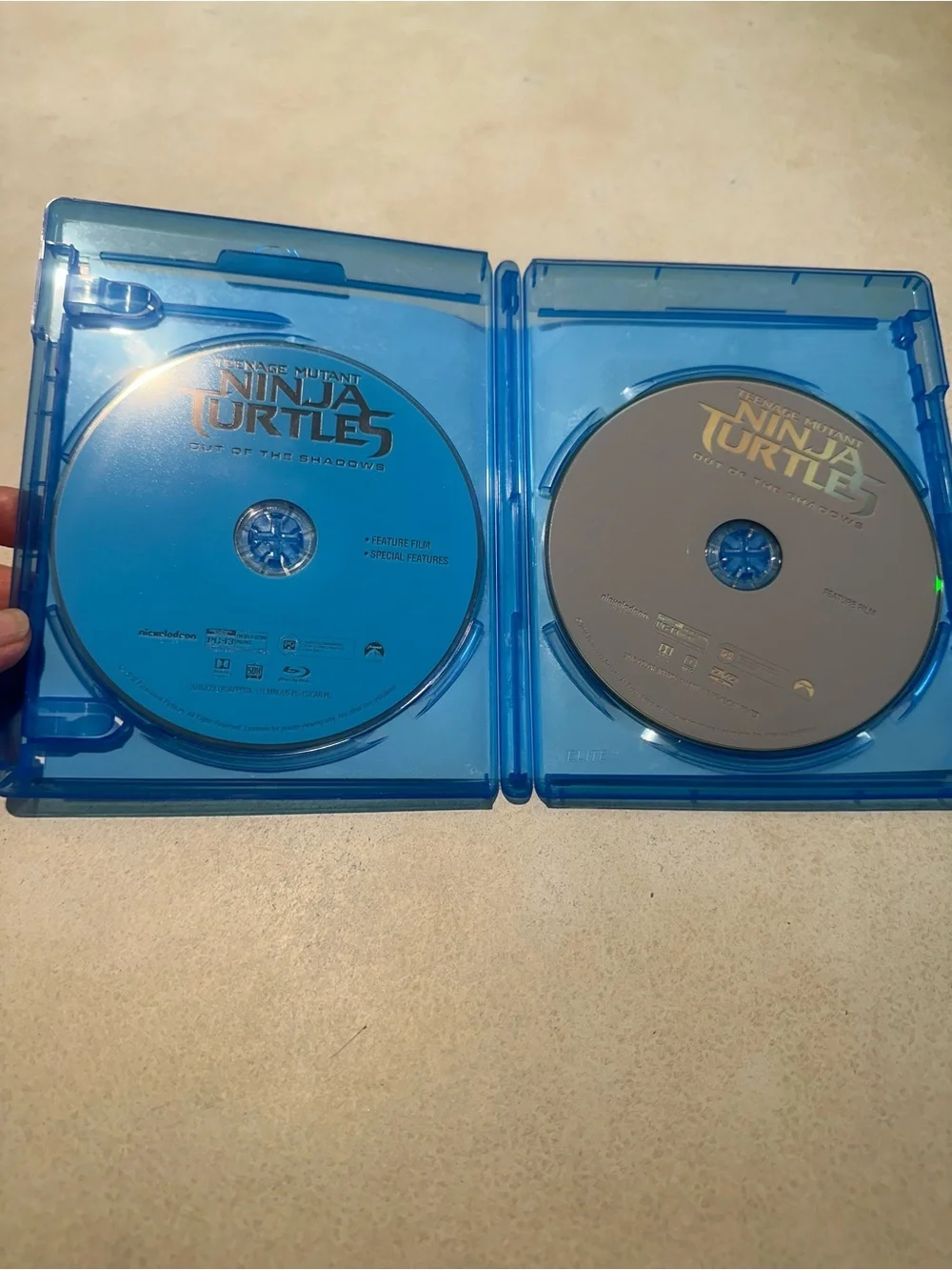 2 Teenage Mutant Ninja Turtles Blu-ray + DVD’s